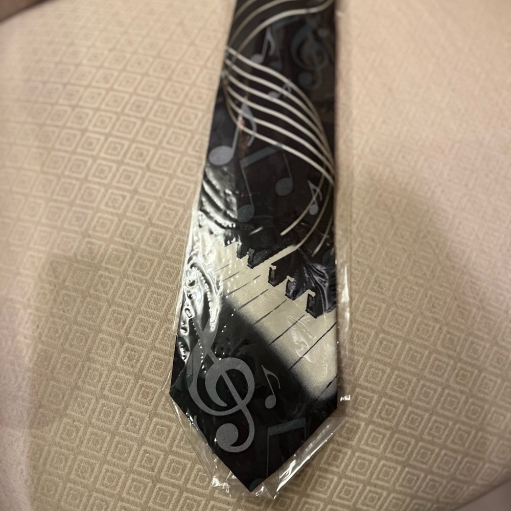 Musical Note Black Tie